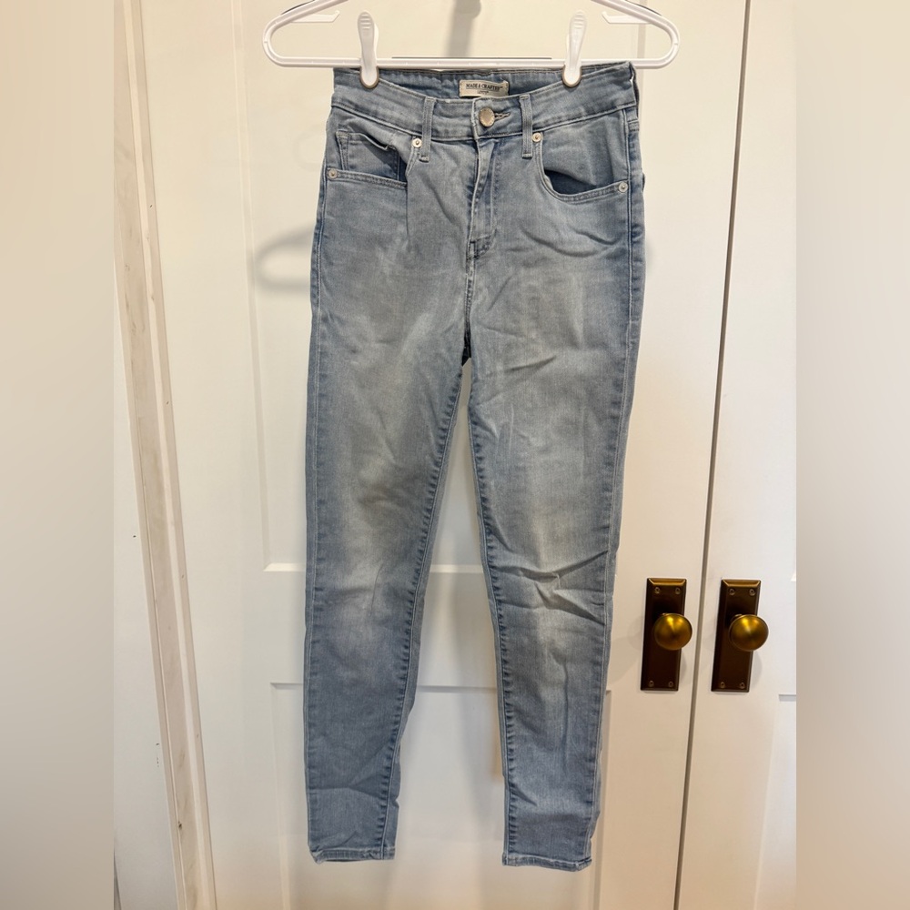 Levi's Women's Light Blue Skinny Jeans